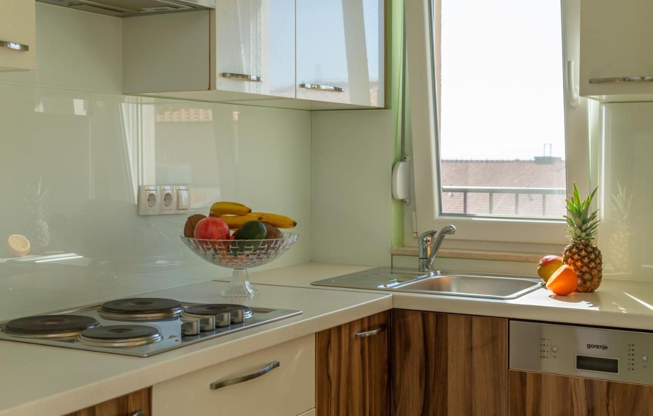 Apartamento Andela 1 Makarska Exterior foto
